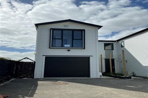 Photo of property in 1 Waotapuke Place, Papakura, 2110