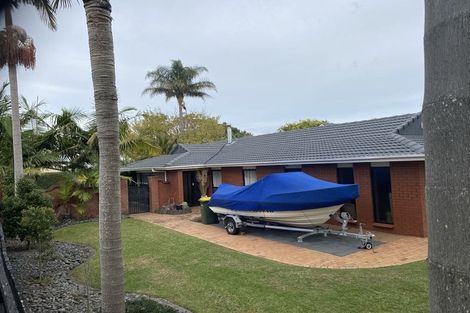 Photo of property in 8 Kindergarten Drive, Conifer Grove, Takanini, 2112