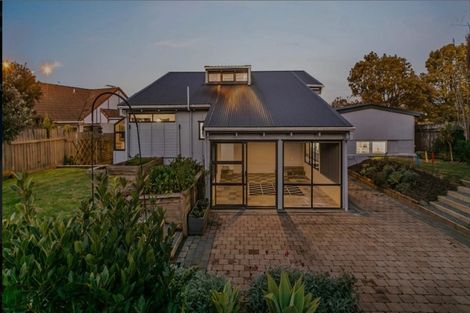 Photo of property in 258 Rangatira Road, Beach Haven, Auckland, 0626