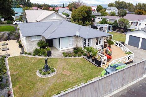 Photo of property in 10 Ranfurly Street, Dannevirke, 4930