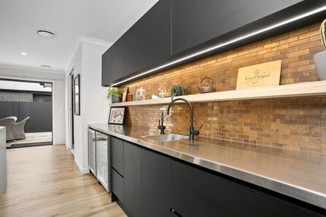 Photo of property in 14 Ruge Court, Cambridge, 3434