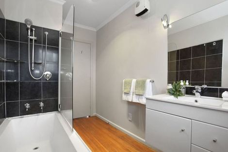 Photo of property in 3/84 Holly Road, St Albans, Christchurch, 8014