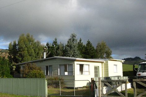 Photo of property in 98 Beach Road, Long Beach, Port Chalmers, 9081