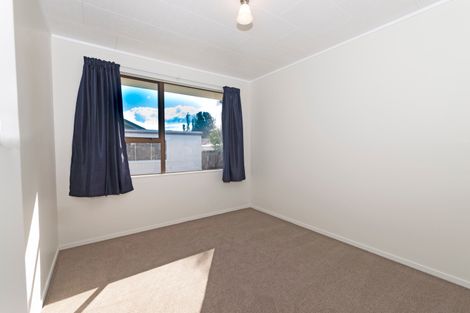 Photo of property in 2/162 Universal Drive, Henderson, Auckland, 0610