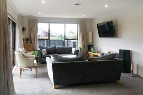 Photo of property in 27 Tivoli Place, Bishopdale, Christchurch, 8053