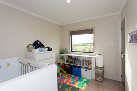 Photo of property in 10 Rosemount Road, Waverley, 4591