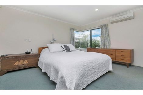Photo of property in 4 Rush Creek Drive, Westgate, Auckland, 0614