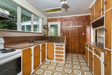 Photo of property in 12 Outlook Road, Greenhithe, Auckland, 0632