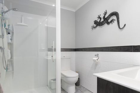 Photo of property in 37 Canon Road, Tanners Point, Katikati, 3170