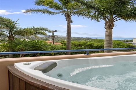 Photo of property in 6a Mizpah Road, Torbay, Auckland, 0630