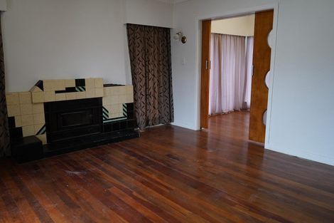 Photo of property in 35 Archibald Road, Kelston, Auckland, 0602