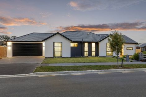 Photo of property in 19 Withers Crescent, Halswell, Christchurch, 8025