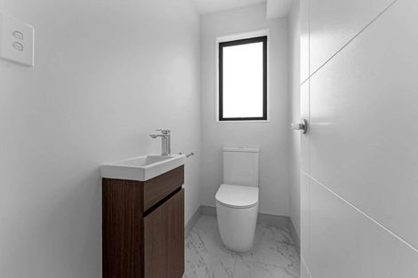 Photo of property in 3/1 Benita Place, Sunnyvale, Auckland, 0612