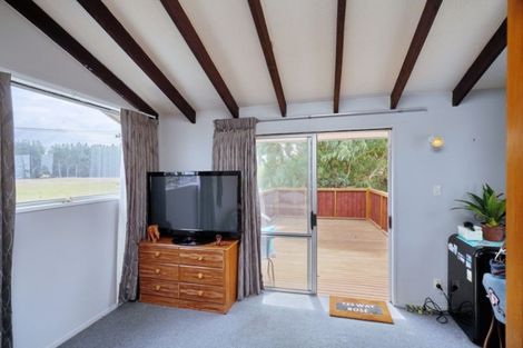 Photo of property in 54 Grierson Avenue, Amberley, 7481