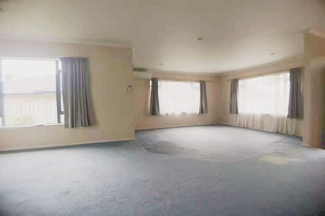 Photo of property in 11 Carlingford Drive, East Tamaki, Auckland, 2016