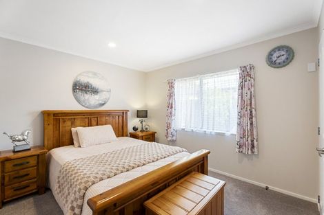 Photo of property in 52 Wattle Farm Road, Wattle Downs, Auckland, 2103