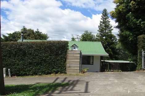 Photo of property in 4 Peverill Crescent, Papatoetoe, Auckland, 2025