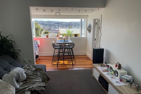 Photo of property in 20 Scarborough Terrace, Mount Victoria, Wellington, 6011