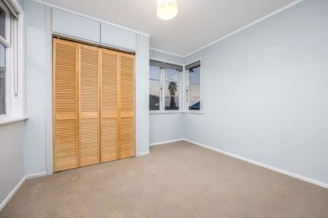 Photo of property in 182 Waimumu Road, Massey, Auckland, 0614