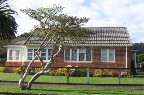 Photo of property in 42 Biddle Crescent, Taita, Lower Hutt, 5011