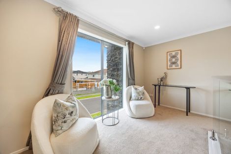 Photo of property in 1 Creggan Crescent, Flat Bush, Auckland, 2019