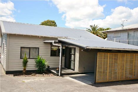Photo of property in 1/16 Reeves Road, Pakuranga, Auckland, 2010