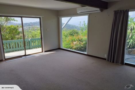 Photo of property in 26-26a Chartwell Drive, Crofton Downs, Wellington, 6035