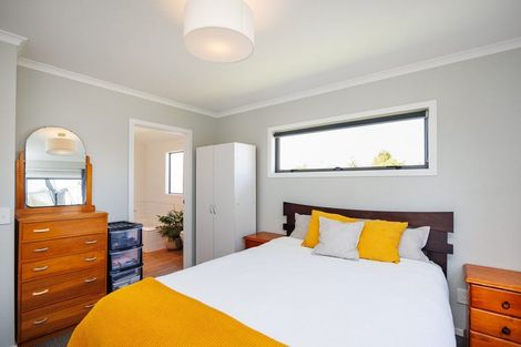 Photo of property in 29 Wescombe Grove, Feilding, 4702