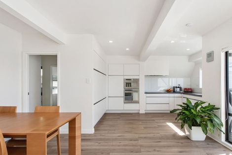 Photo of property in 1/12 Patmos Place, Mount Pleasant, Christchurch, 8081
