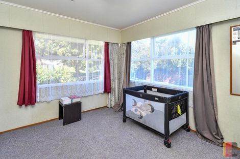 Photo of property in 20 Renwick Street, Papakura, 2110