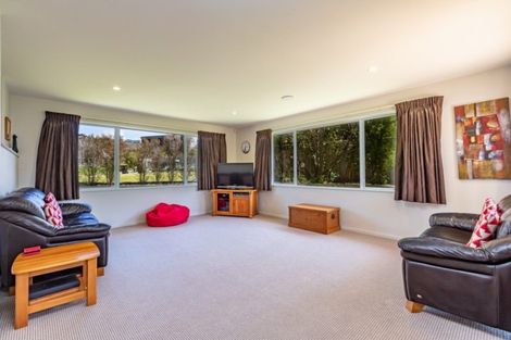 Photo of property in 12 Tararua Close, Aotea, Porirua, 5024