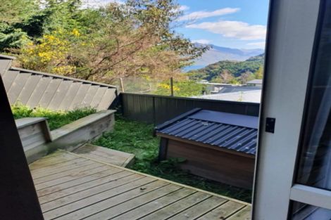 Photo of property in 18b Mackinnon Terrace, Sunshine Bay, Queenstown, 9300