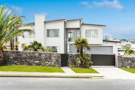 Photo of property in 19 Rangitoto Terrace, Milford, Auckland, 0620