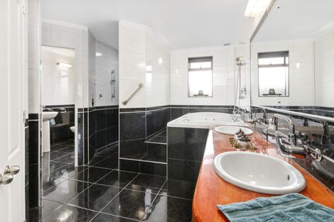 Photo of property in 73 Waimahia Avenue, Weymouth, Auckland, 2103