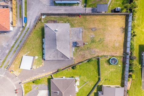 Photo of property in 15 Hockin Place, Fairfield, Hamilton, 3214