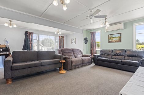 Photo of property in 7 Milne Street, Sanson, 4817