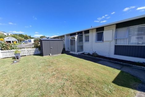 Photo of property in 6b Davies Lane, New Plymouth, 4310