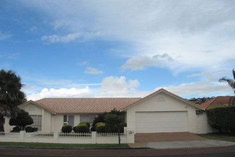 Photo of property in 10 Palmcrest Grove, Highland Park, Auckland, 2010