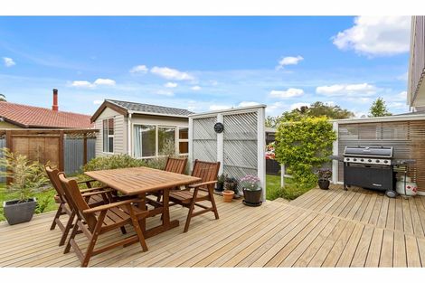 Photo of property in 324 Yaldhurst Road, Avonhead, Christchurch, 8042