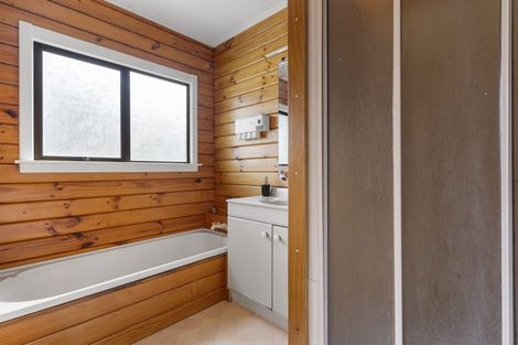 Photo of property in 185 Carnoustie Drive, Wattle Downs, Auckland, 2103