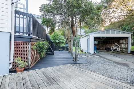 Photo of property in 48 Eastglen Road, Glen Eden, Auckland, 0602