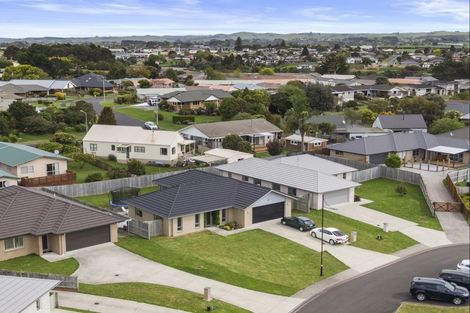 Photo of property in 20 Glennron Lane, Waiuku, 2123