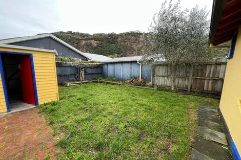 Photo of property in 32 Stoke Street, Sumner, Christchurch, 8081