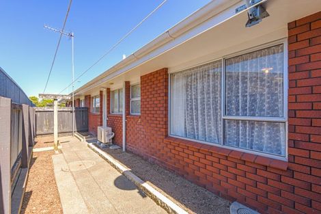 Photo of property in 4 Nikau Street, Takaro, Palmerston North, 4410