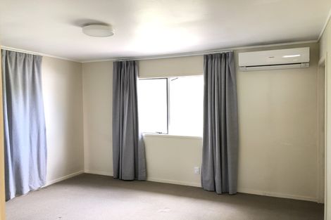 Photo of property in 2/66 Buscomb Avenue, Henderson, Auckland, 0610