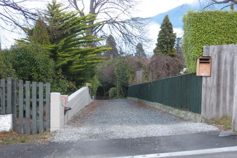 Photo of property in 11 Hobart Street, Queenstown, 9300