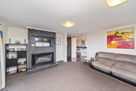 Photo of property in 5 Reremoana Close, Hawera, 4610