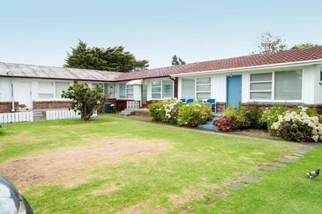 Photo of property in 4/39 Shakespeare Road, Milford, Auckland, 0620