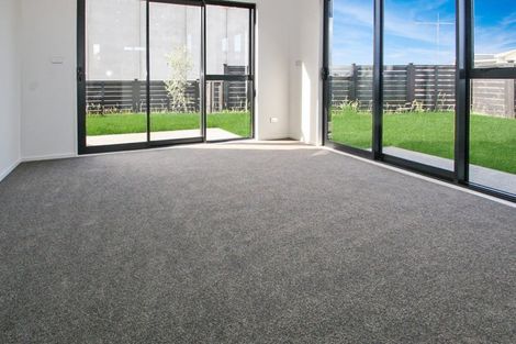 Photo of property in 1 Moki Place, Long Bay, Auckland, 0630