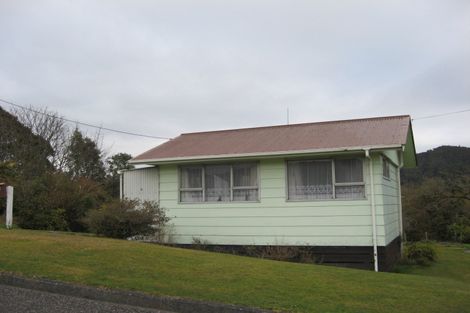 Photo of property in 9 Ballance Street, Runanga, 7803